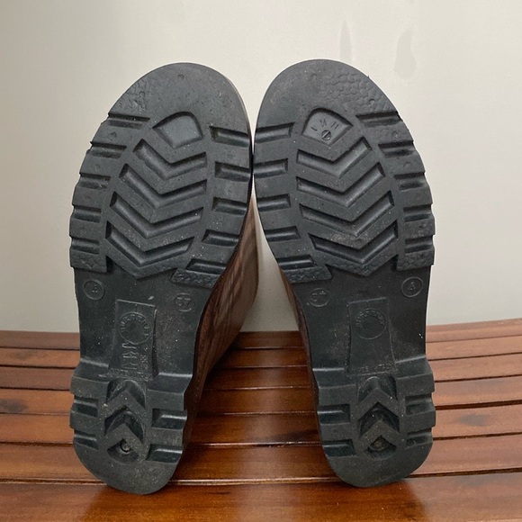 Burberry rain boots - Picture 8 of 8